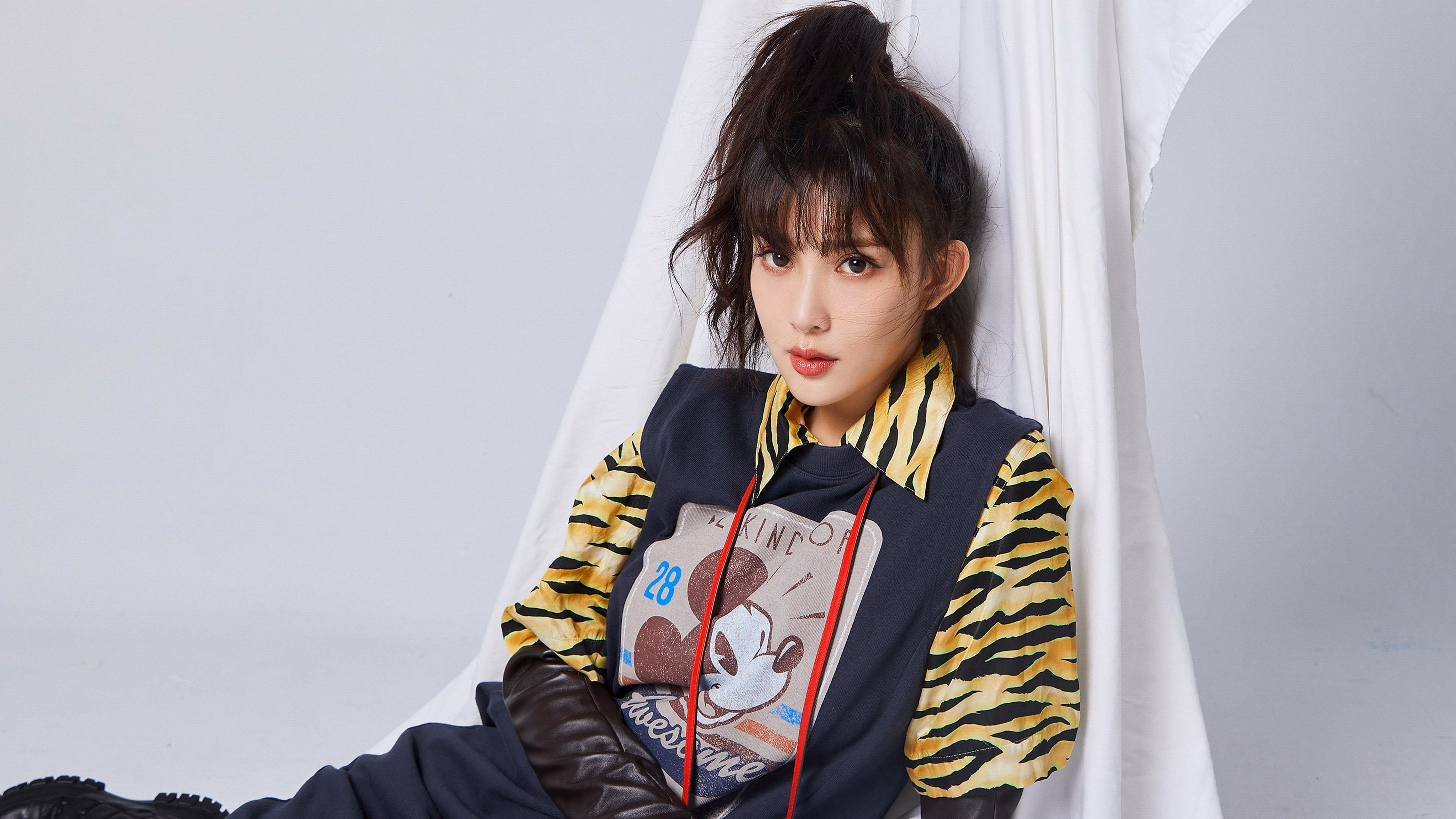 国足长传与短传比赛控制能力对比，足球长传球视频